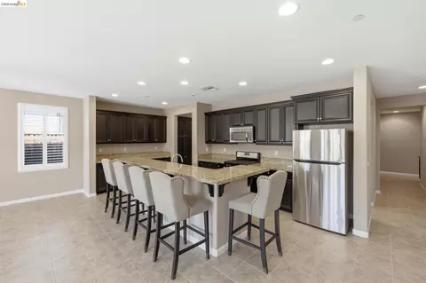 Kitchen - 705 Pardee Ct, Discovery Bay, CA 94505 photo 1 of 2