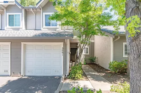 3861 Vine St, Pleasanton, CA 94566