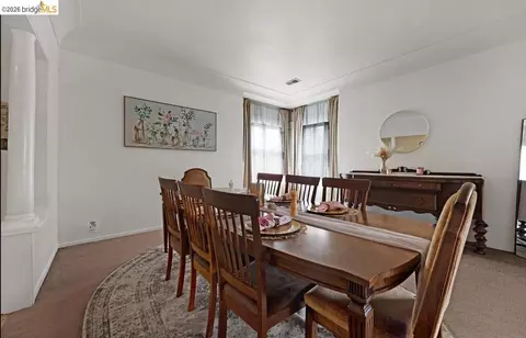 Dining - 220 Perkins Ave, Vallejo, CA 94590 photo 2 of 3