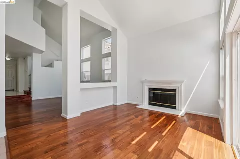 Living - 154 Camino Del Sol, Vallejo, CA 94591 photo 10 of 17