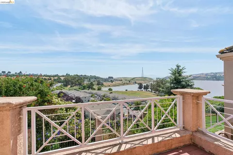 View/Area - 154 Camino Del Sol, Vallejo, CA 94591 photo 4 of 4