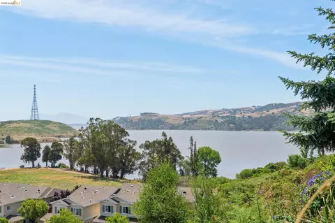 View/Area - 154 Camino Del Sol, Vallejo, CA 94591 photo 2 of 4