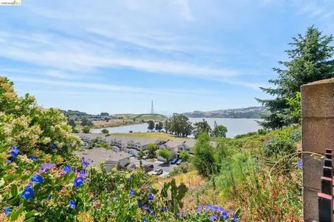 View/Area - 154 Camino Del Sol, Vallejo, CA 94591 photo 1 of 4