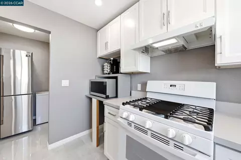 Other - 3021 Georgia St, Vallejo, CA 94591 photo 3 of 8