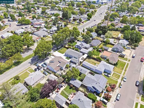 View/Area - 3021 Georgia St, Vallejo, CA 94591 photo 7 of 10