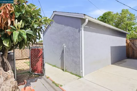 Exterior - 3021 Georgia St, Vallejo, CA 94591 photo 7 of 12