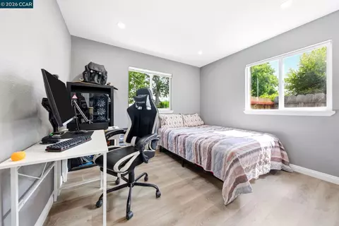 Bedroom - 3021 Georgia St, Vallejo, CA 94591 photo 1 of 11