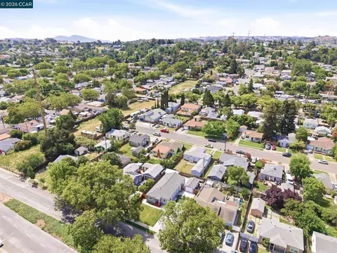 View/Area - 3021 Georgia St, Vallejo, CA 94591 photo 8 of 10