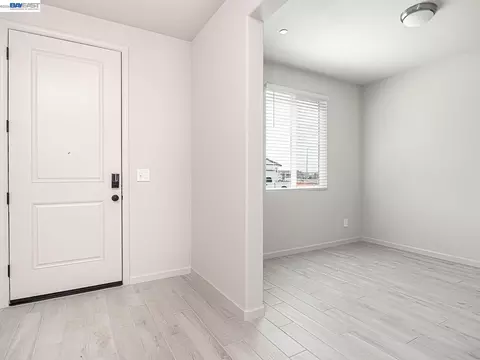 Entry Way - 609 Channel Cir, Oakley, CA 94561 photo 1 of 2