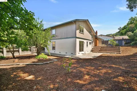 Exterior - 2826 Wright Ave, Pinole, CA 94564 photo 12 of 14