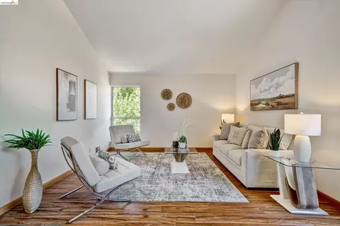 Living - 2826 Wright Ave, Pinole, CA 94564 photo 7 of 9