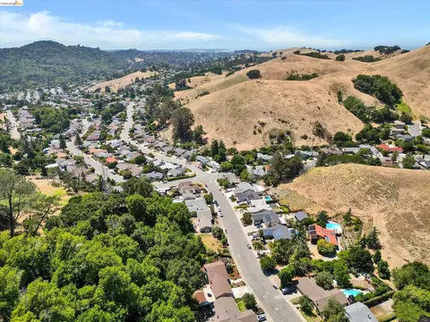 View/Area - 2826 Wright Ave, Pinole, CA 94564 photo 11 of 11