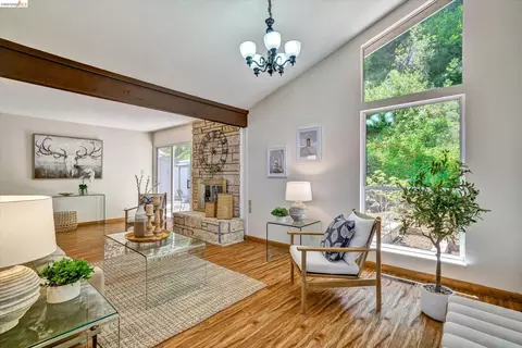 Living - 2826 Wright Ave, Pinole, CA 94564 photo 1 of 9