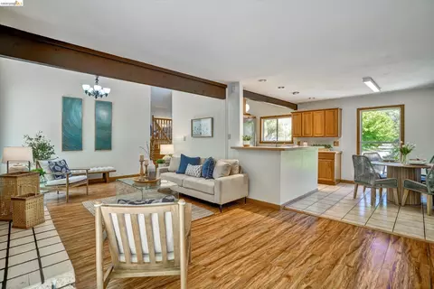 Living - 2826 Wright Ave, Pinole, CA 94564 photo 4 of 9