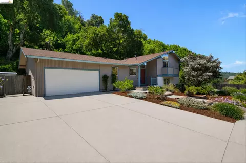 Exterior - 2826 Wright Ave, Pinole, CA 94564 photo 5 of 14