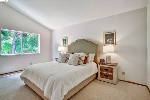Bedroom - 2826 Wright Ave, Pinole, CA 94564 photo 6 of 9