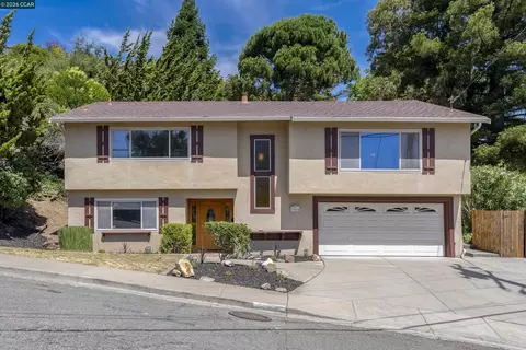 2081 Hoke Dr, Pinole, CA 94564