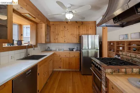Kitchen - 287 Purdue Ave, Kensington, CA 94708 photo 4 of 7