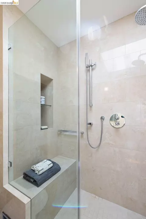 Bath - 287 Purdue Ave, Kensington, CA 94708 photo 3 of 5