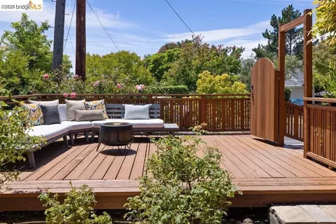 Exterior - 287 Purdue Ave, Kensington, CA 94708 photo 3 of 11