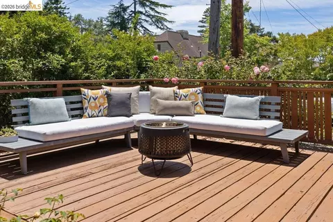 Exterior - 287 Purdue Ave, Kensington, CA 94708 photo 4 of 11