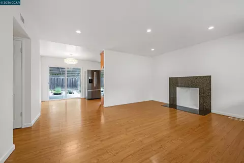 Living - 1446 Sunshine Dr, Concord, CA 94520 photo 2 of 8