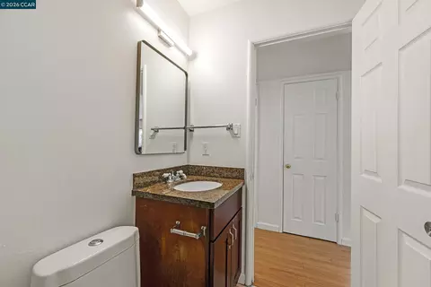 Bath - 1446 Sunshine Dr, Concord, CA 94520 photo 4 of 4
