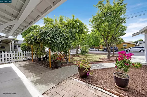 Exterior - 1446 Sunshine Dr, Concord, CA 94520 photo 5 of 10