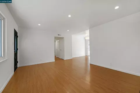 Living - 1446 Sunshine Dr, Concord, CA 94520 photo 7 of 8