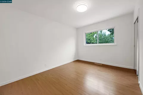 Bedroom - 1446 Sunshine Dr, Concord, CA 94520 photo 5 of 6