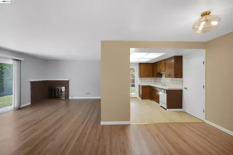 Living - 5246 Abbey Ct, Newark, CA 94560 photo 4 of 9