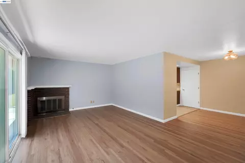 Living - 5246 Abbey Ct, Newark, CA 94560 photo 6 of 9