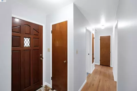 Entry Way - 5246 Abbey Ct, Newark, CA 94560 photo 3 of 5