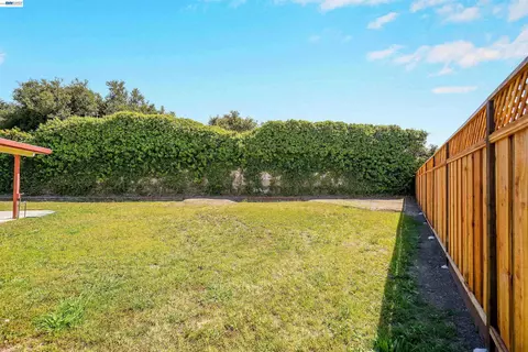 Exterior - 5246 Abbey Ct, Newark, CA 94560 photo 14 of 15