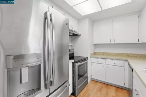 Kitchen - 641 Chadwick Ln, Bay Point, CA 94565 photo 3 of 4