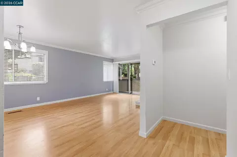 Living - 641 Chadwick Ln, Bay Point, CA 94565 photo 7 of 8