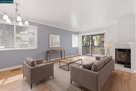Living - 641 Chadwick Ln, Bay Point, CA 94565 photo 1 of 8