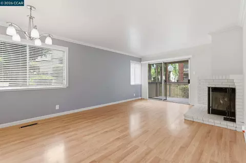 Living - 641 Chadwick Ln, Bay Point, CA 94565 photo 2 of 8