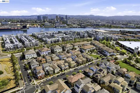 View/Area - 416 Dewitt Ln, Alameda, CA 94501 photo 4 of 6