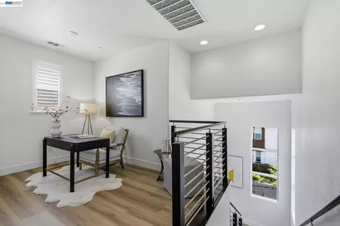 Entry Way - 416 Dewitt Ln, Alameda, CA 94501 photo 3 of 3