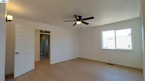 Bedroom - 917 1st St, Rodeo, CA 94572 photo 5 of 7