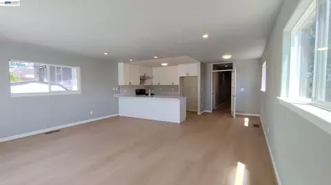 Living - 917 1st St, Rodeo, CA 94572 photo 2 of 2