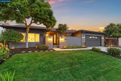 1566 Dianda Dr, Concord, CA 94521