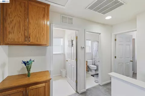 Entry Way - 1205 Nellis Ct, Pittsburg, CA 94565 photo 6 of 6