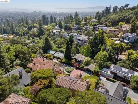 122 Vicente Rd, Berkeley, CA 94705 photo 5