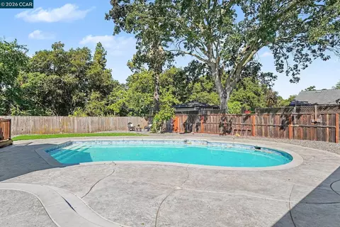 Exterior - 1837 Andrews Dr, Concord, CA 94521 photo 8 of 12