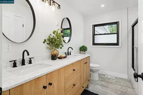 Bath - 1837 Andrews Dr, Concord, CA 94521 photo 2 of 2