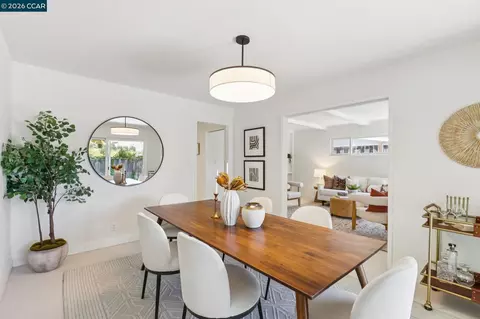 Dining - 263 Tharp Dr, Moraga, CA 94556 photo 4 of 7