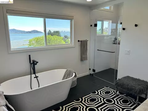 Bath - 227 Richardson Dr, Mill Valley, CA 94941 photo 1 of 3
