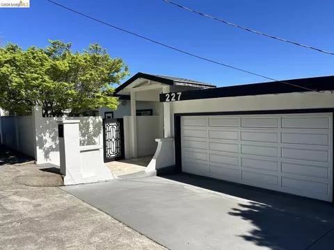 Exterior - 227 Richardson Dr, Mill Valley, CA 94941 photo 3 of 3